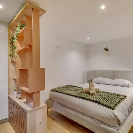 Large - Montparnasse Station Apartamento