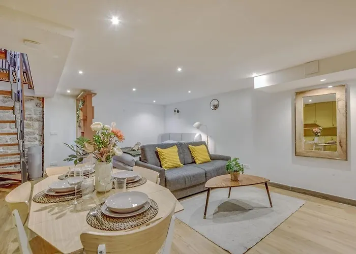 Large - Montparnasse Station Apartamento